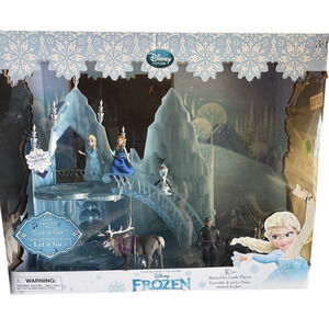 Disney Store Frozen Elsa Musical Lights Up singing Ice Castle *Wear on Box*